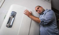 Морозильник Siemens сильно шумит, издает посторонние звуки